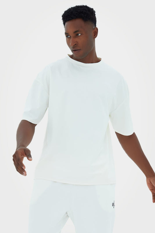 T-shirt oversize pour homme, écoresponsable et adapté à tous les corps